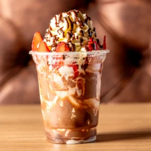 Fresas con chocolate y crema