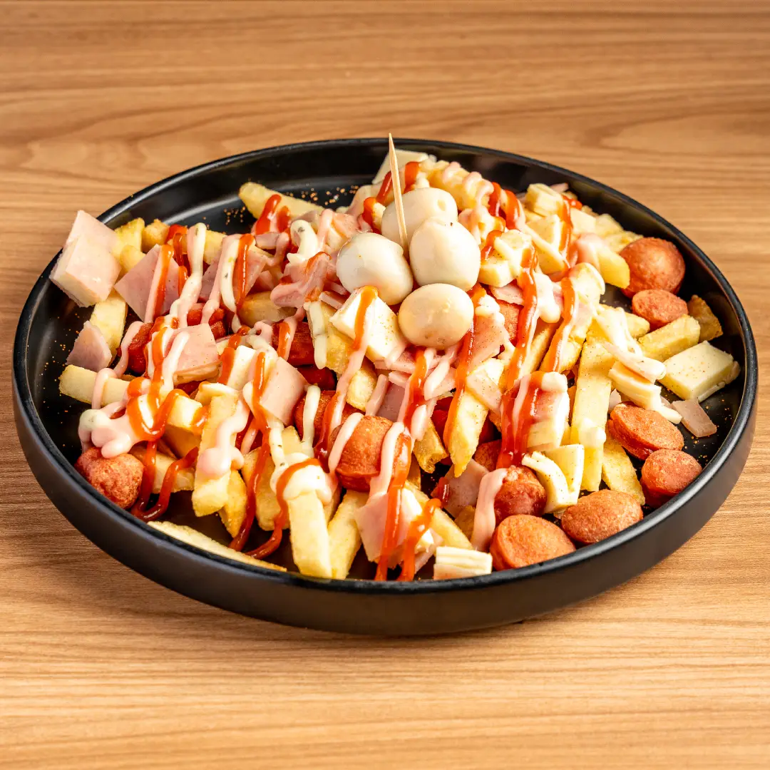 Salchipapa especial