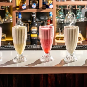 Jugos naturales en leche